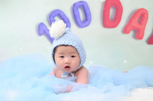 深圳四个月宝宝会翻身 深圳四个月宝宝会翻身